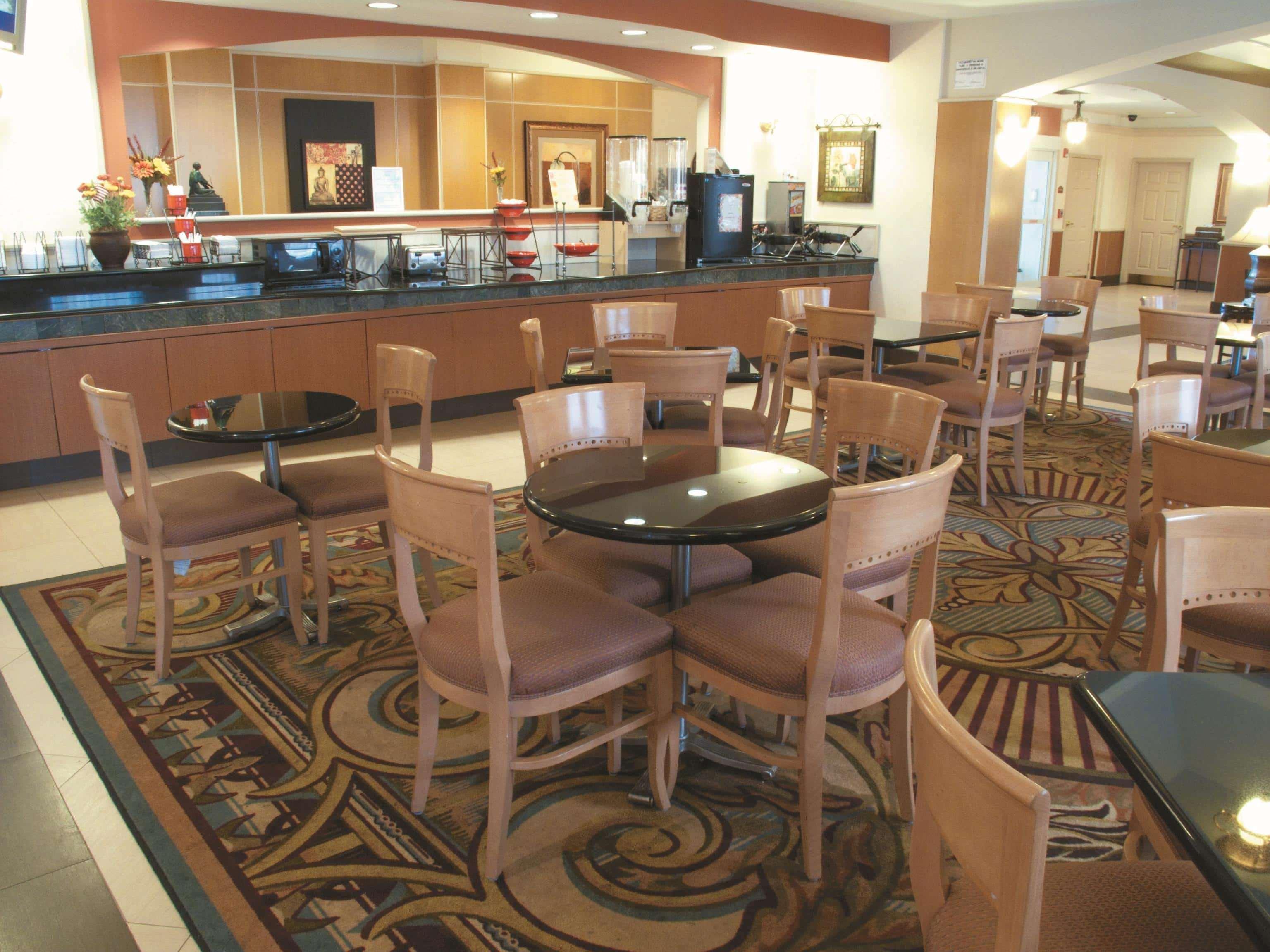 La Quinta By Wyndham Islip - Macarthur Airport Bohemia Buitenkant foto