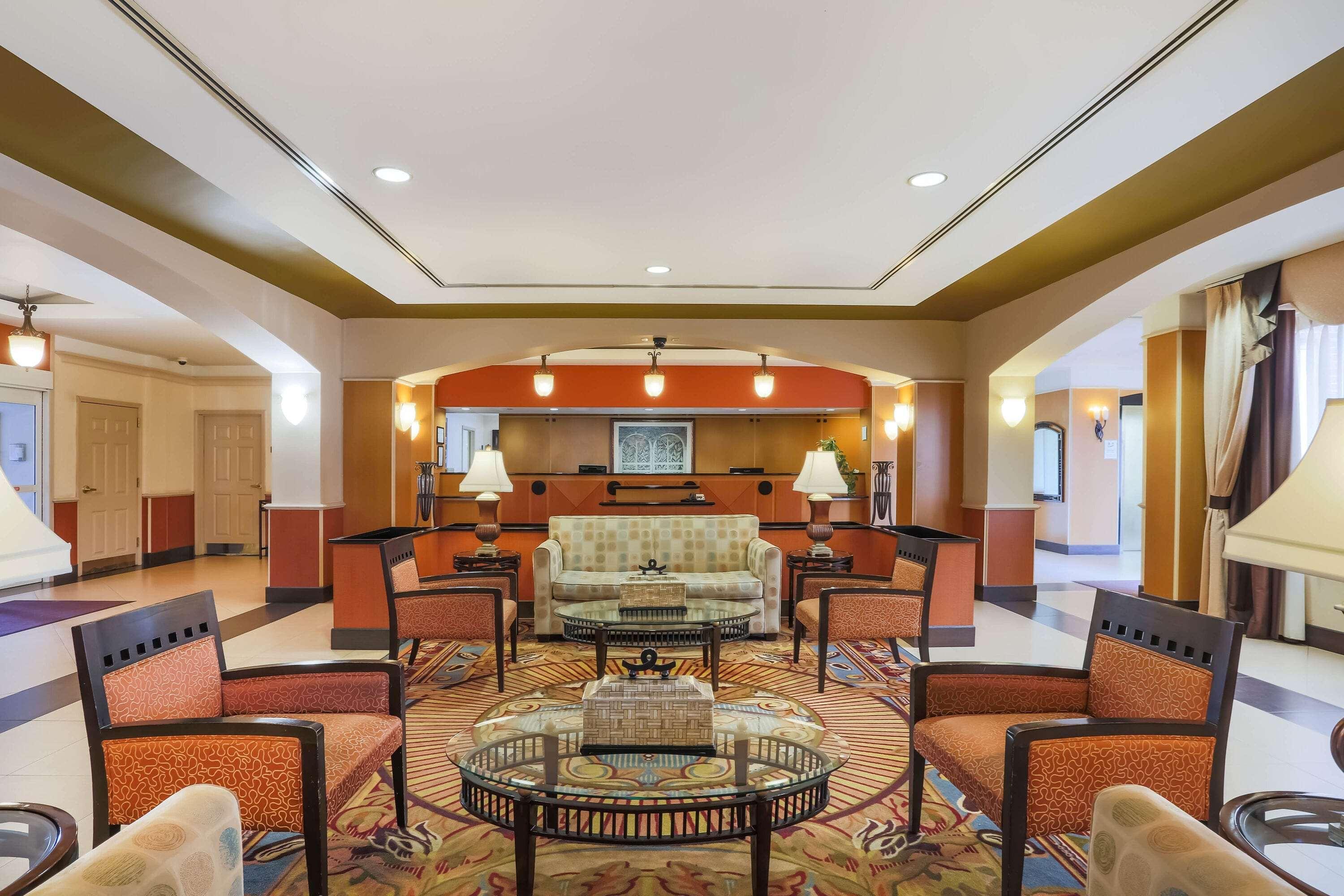 La Quinta By Wyndham Islip - Macarthur Airport Bohemia Buitenkant foto