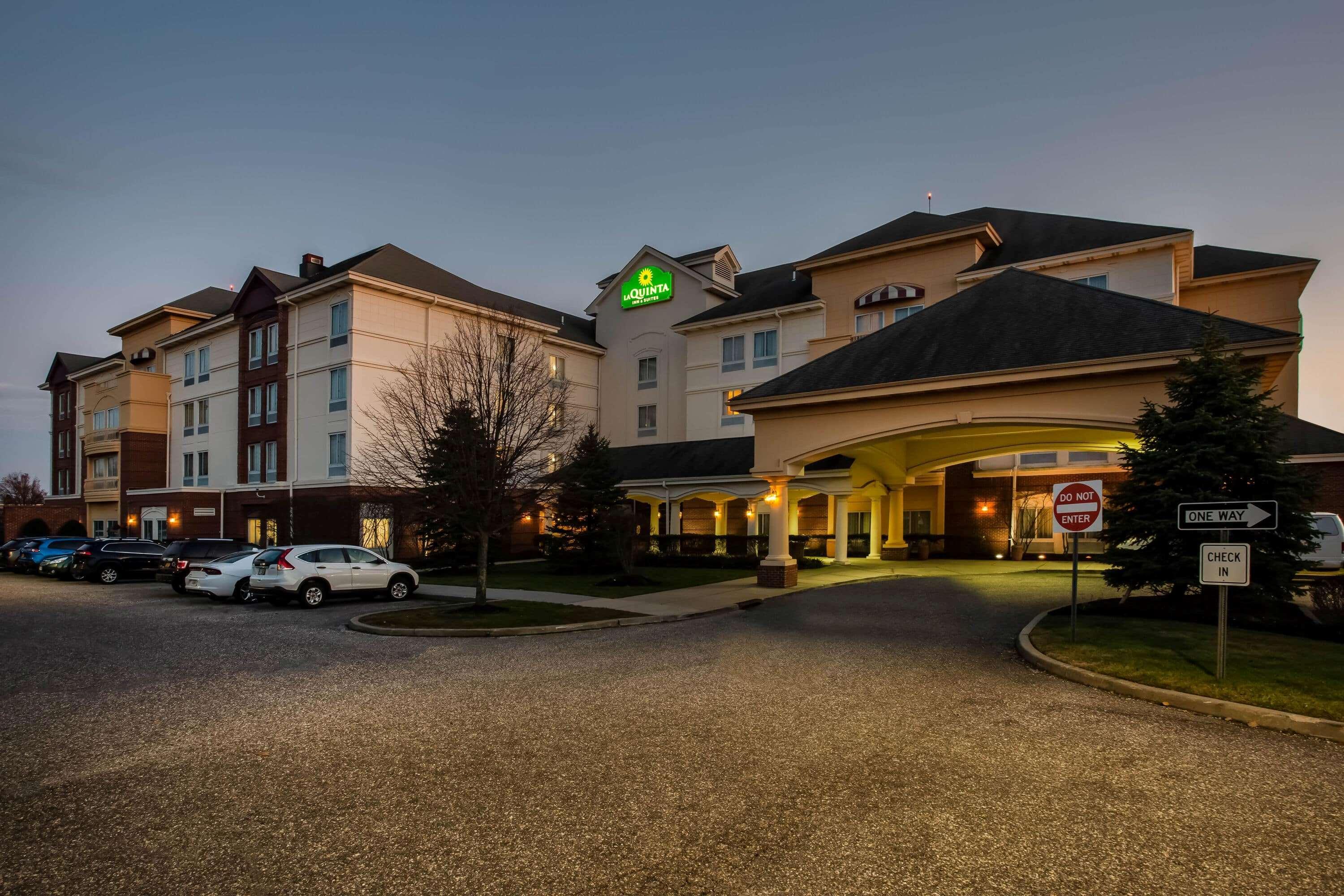 La Quinta By Wyndham Islip - Macarthur Airport Bohemia Buitenkant foto
